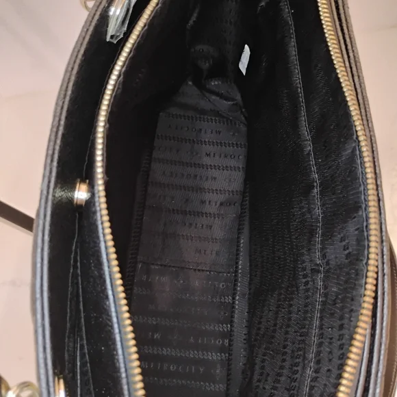 EUC MetroCity Quilted Caviar Leather Tote Bag with GHW - Picture 11 of 17